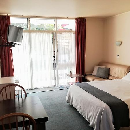 Dilworth Motel Окленд Экстерьер фото